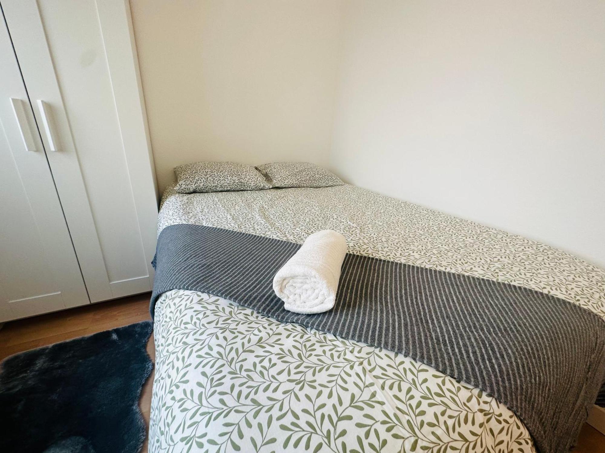 La Ibiza Del Pilar Apartment Zaragoza Luaran gambar