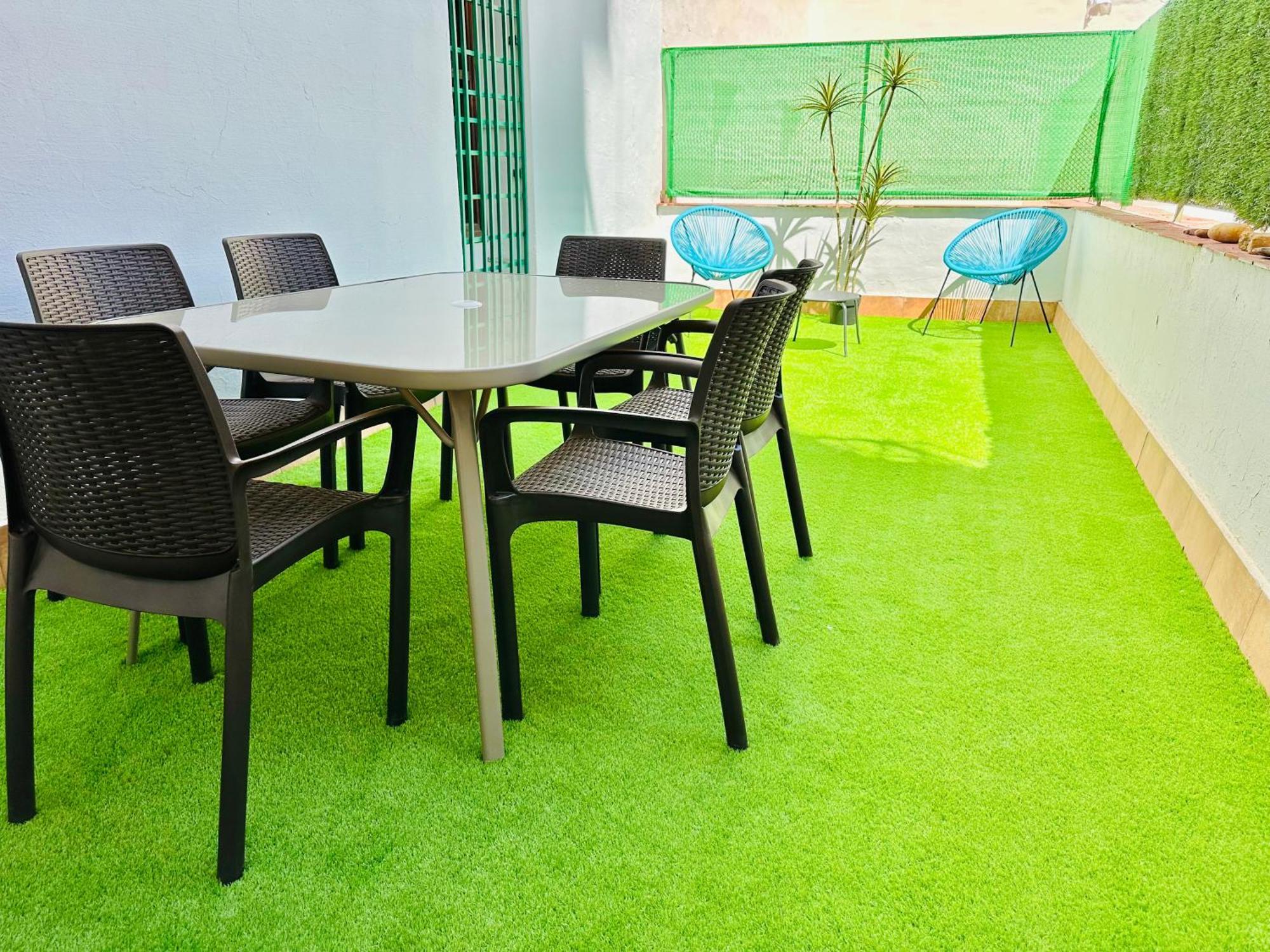 La Ibiza Del Pilar Apartment Zaragoza Luaran gambar