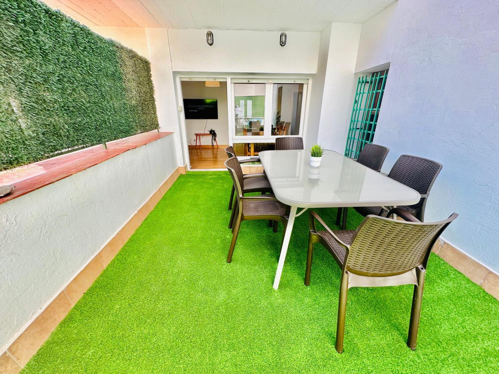 La Ibiza Del Pilar Apartment Zaragoza Luaran gambar