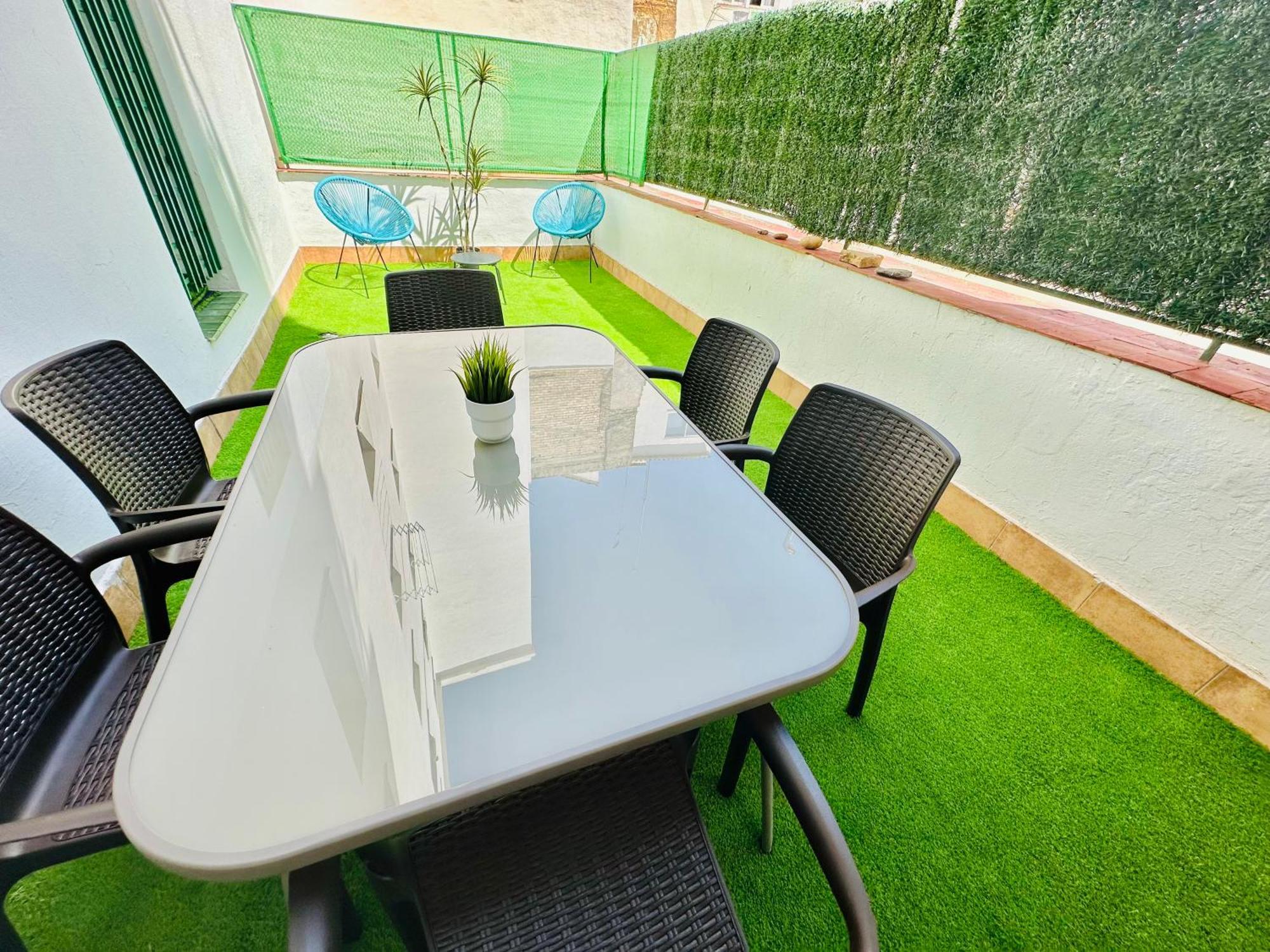 La Ibiza Del Pilar Apartment Zaragoza Luaran gambar